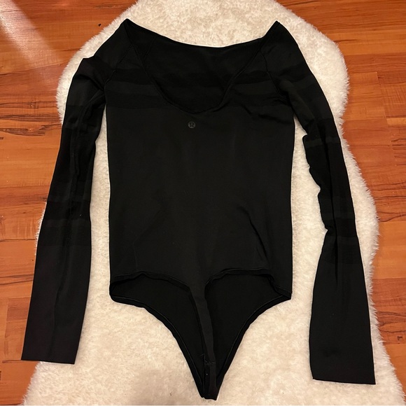 LULULEMON | Gleam and Glow Bodysuit - Picture 4 of 5